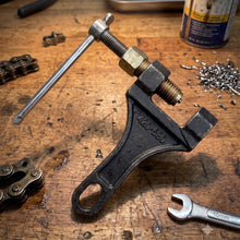 Chain Breaking Tool
